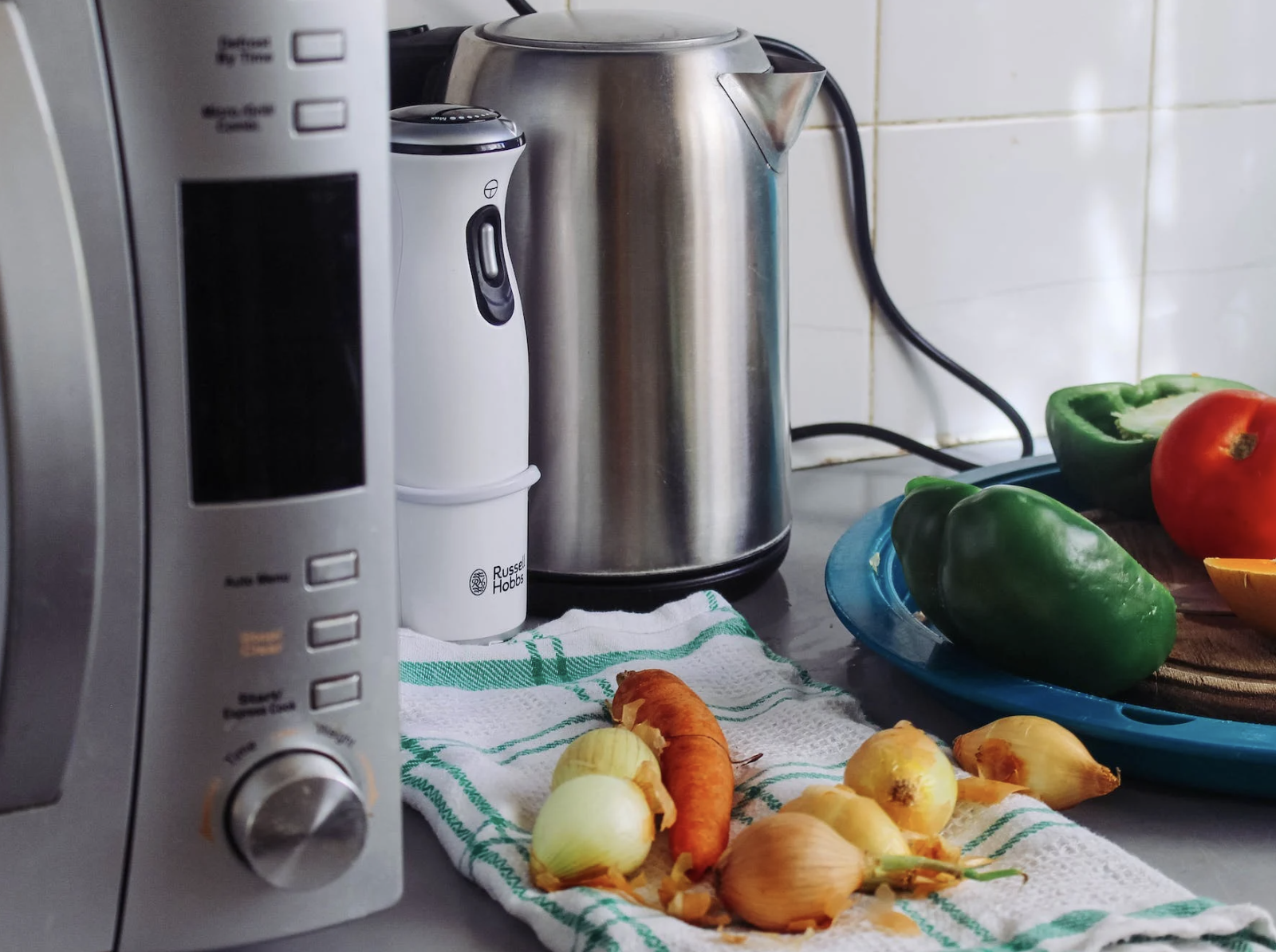 Buy & Sell USED HOME APPLICANCE And ELECTRONIC TRADING In UAE